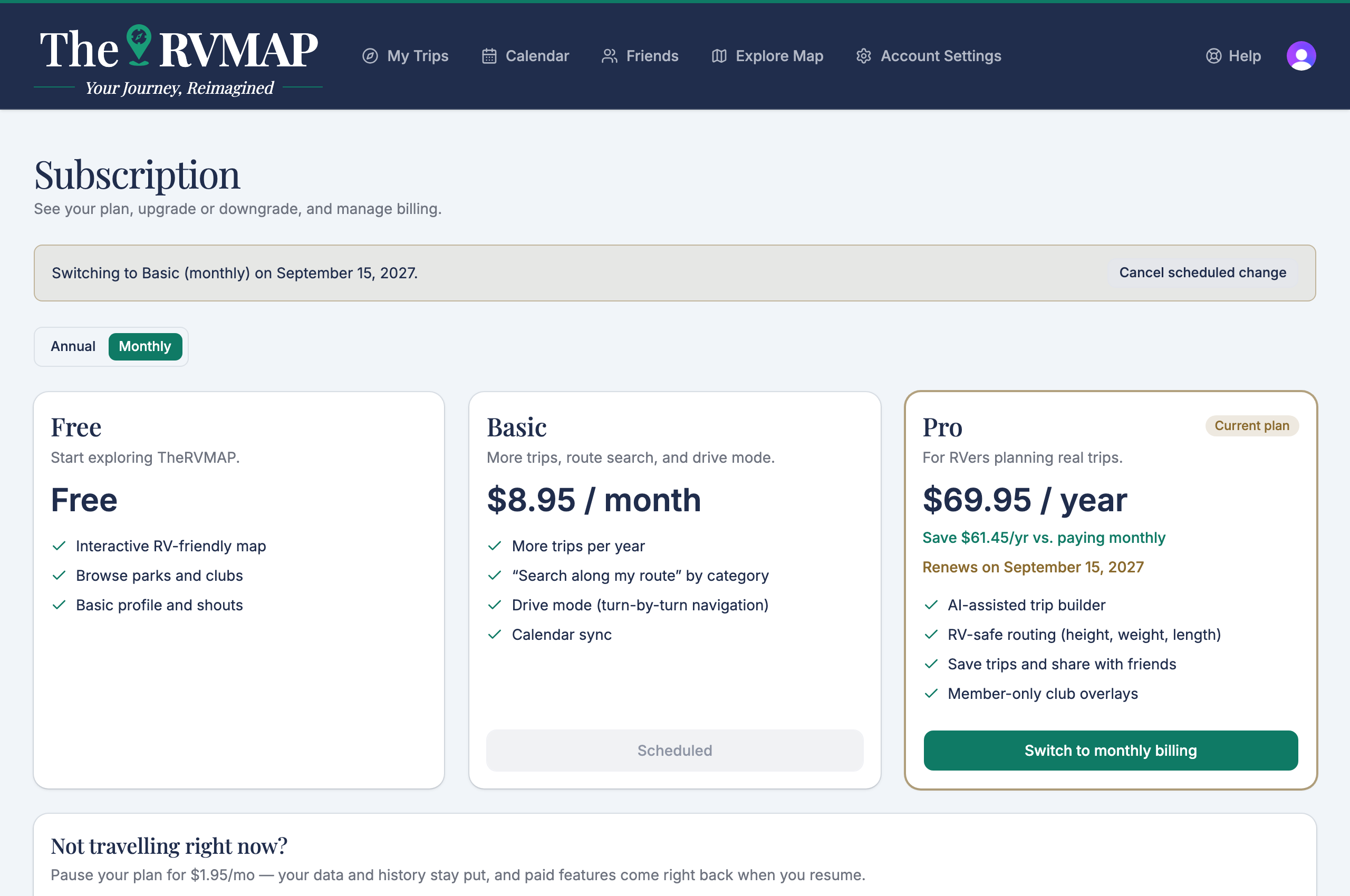 A pending-change banner on the subscription page (web)